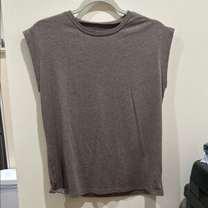 SHEIN Brown Sleeveless Muscle Tee with Crew Neck and Boxy Relaxed Fit